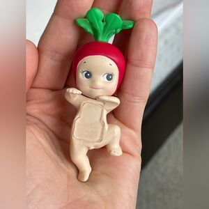 Sonny Angel Radish Hipper